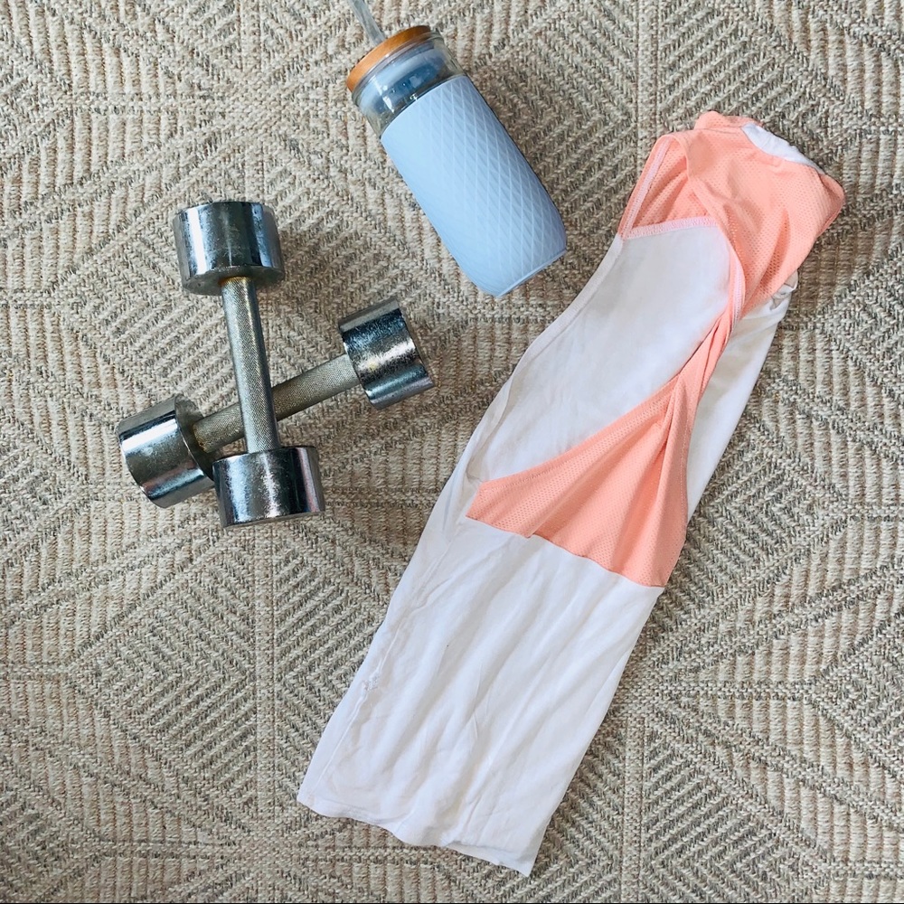 twist strap workout tank